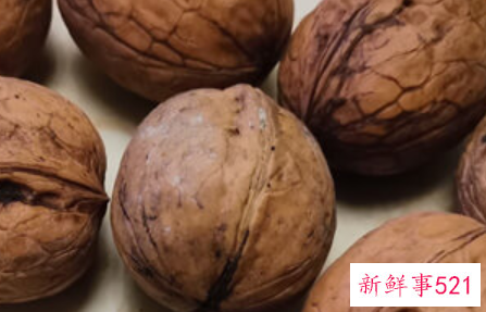 鲜核桃和干核桃的区别