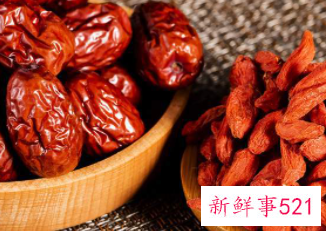 红枣泡水的好处与功效