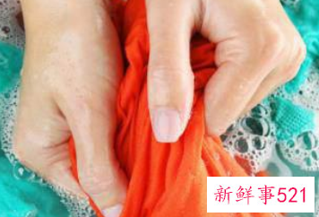 怎样洗衣服不会褪色