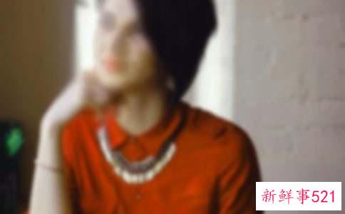 梦见和别的女人接吻