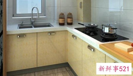 厨房炉灶朝向有何讲究