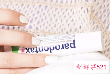 白裙子上的黄渍怎么处理