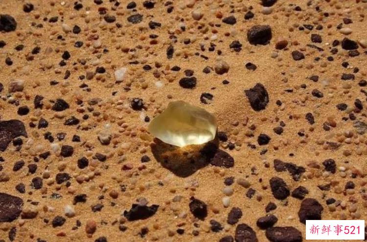 埃及法老墓被盗「1922年埃及法老王陵墓被打开出土黄金匕首专家不是地球产物」