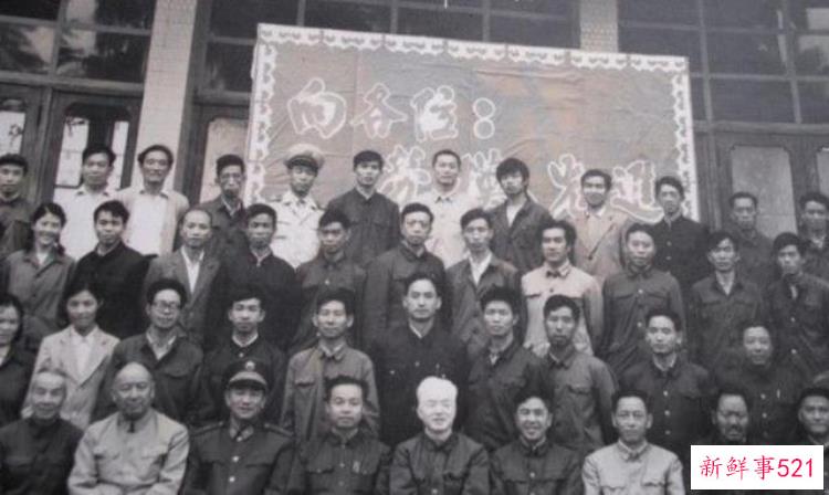 挖出银元事件，挖出的银元以假乱真