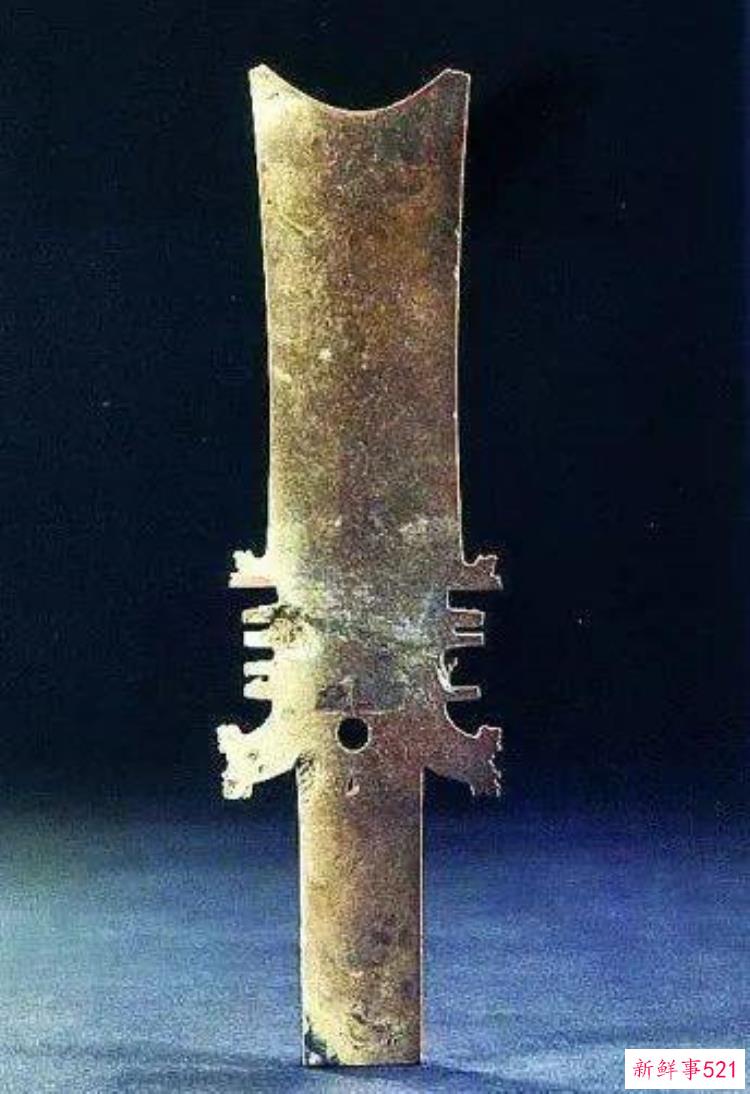 惊艳四川金堂高校学子自创三星堆潮服亮相央视演绎古蜀文明盛宴