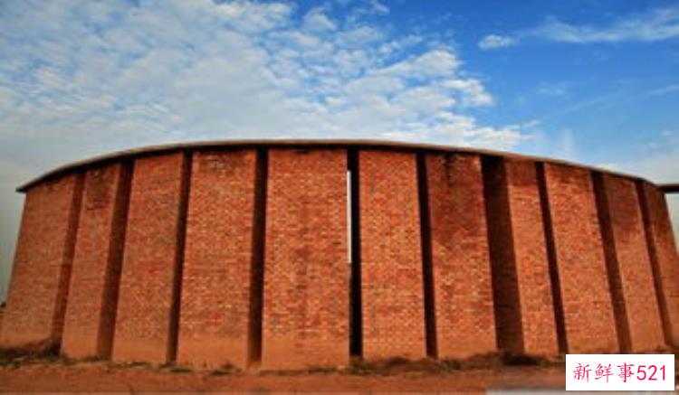 考古发现能够证明陶寺遗址是当时的尧都的是，陶寺遗址  文字