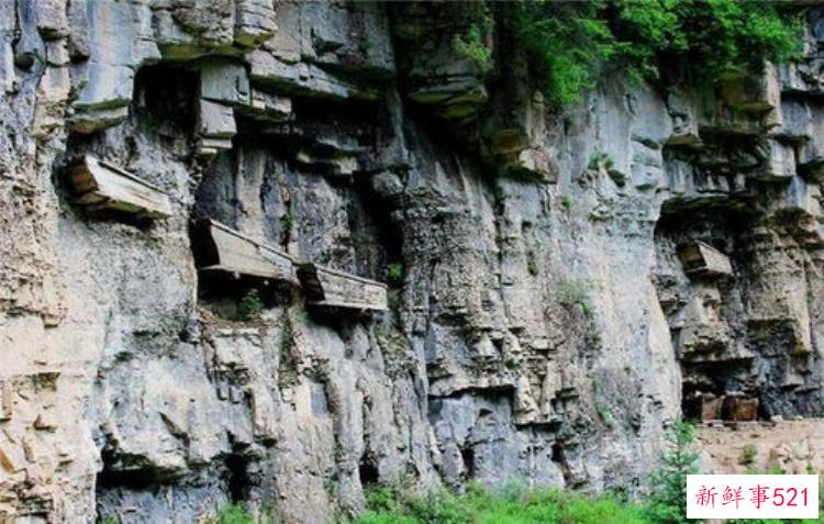 经典传奇村民发现神秘山洞，农村发现神奇洞穴