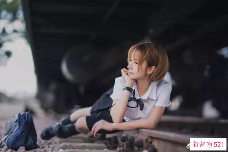 真人闺头jk,jk里的南瓜裙