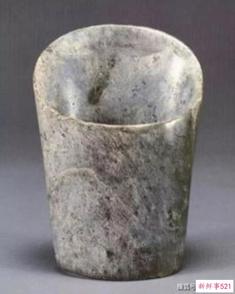 牛河梁N6/N10/13出土陶器