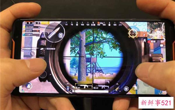 如何清洁地砖？先洒水擦干(然后正常拖地)