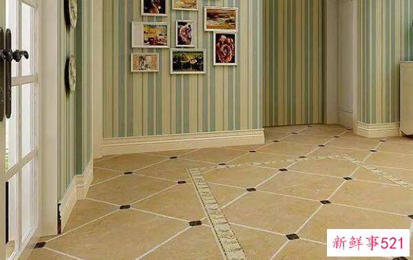如何清洁地砖？先洒水擦干(然后正常拖地)