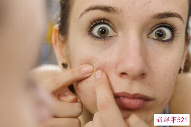 脸颊两侧长痘痘是什么原因？脸颊长痘痘怎么调理？