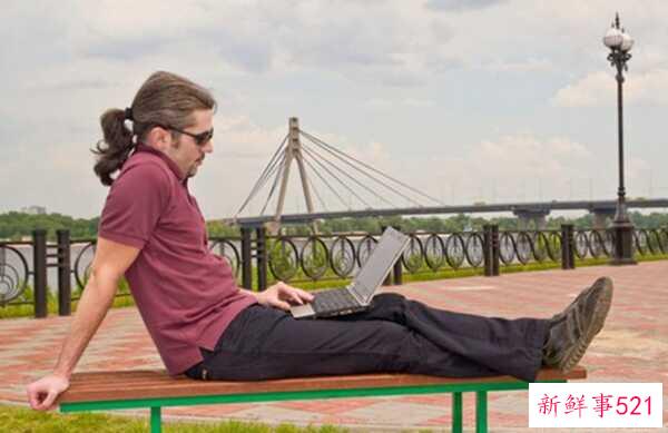 世界10大奇葩法律规定 早上慢跑能触发战争？(意想不到)