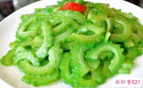 雨衣上的气味有毒吗？可能有毒(泡水-阳光下爆炸)