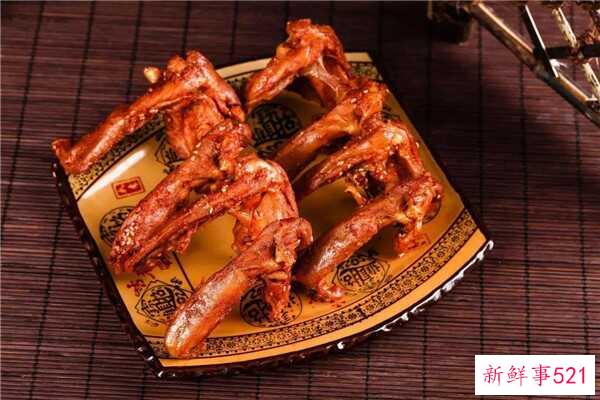 吃鸭锁骨的危害鸭锁骨和大蒜能一起吃吗？