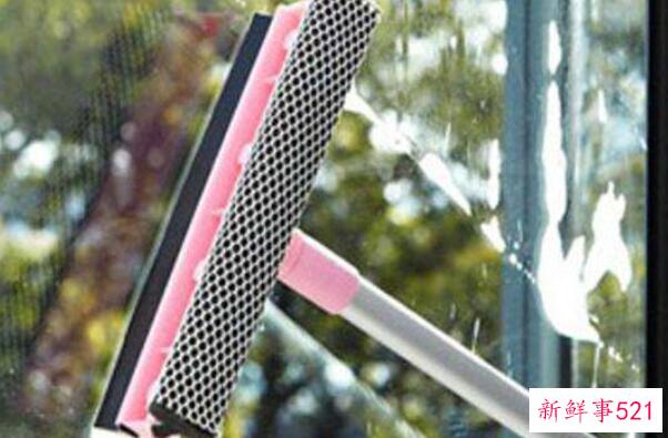 微微发霉的面包能吃吗？不要吃发霉的面包 会影响身体健康