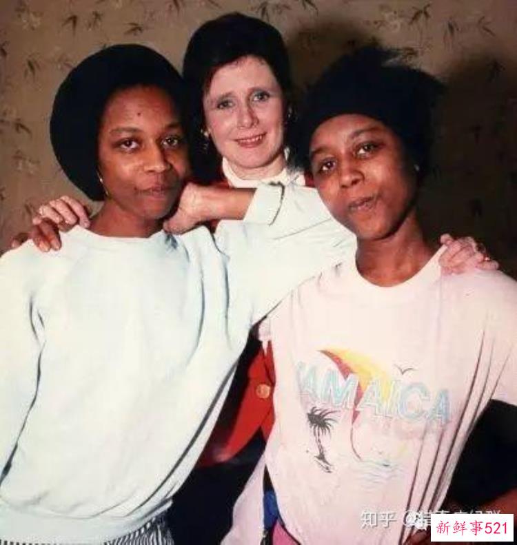 双胞胎姐妹相爱相杀，双胞胎相爱相杀系列