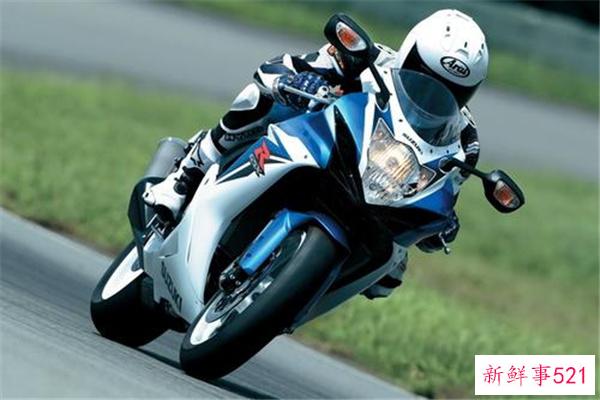 哪个家族控制着美联储？七大家族共同控制(私人)