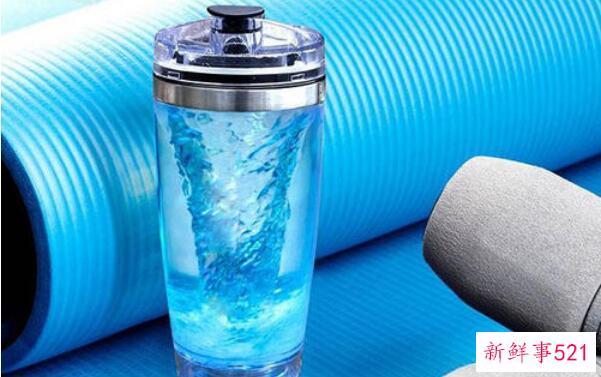 摇杯里的弹簧是干什么用的 搅拌-防止蛋白粉结块？