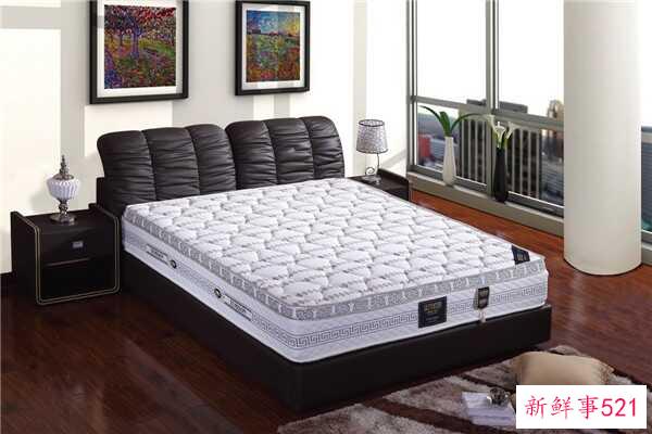 蒲公英玫瑰花茶禁忌不宜贪多(易引起肠胃不适)