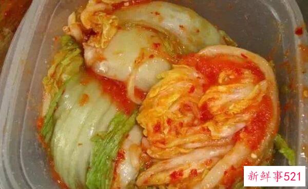 为什么在辣白菜里放苹果 如何让辣白菜好吃(放苹果调味)