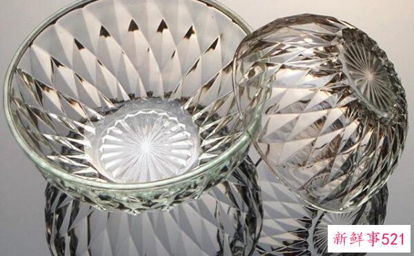 如何去除指甲油胶水 搓条磨-刚刮-磨块磨(三步轻松除甲)