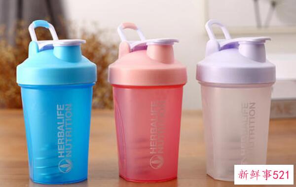 摇杯里的弹簧是干什么用的 搅拌-防止蛋白粉结块？