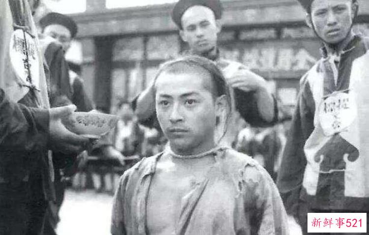 被割3357刀有多惨还有一种令两个女子直接变成了野兽