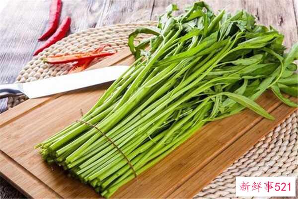 咖喱可以和金针菇一起吃吗？可以 可以一起吃(两者不兼容)