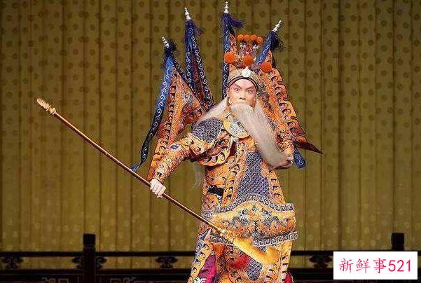 中国第一部漫画-在摄影棚里制造场景 将动画与真人结合(1927年上映)