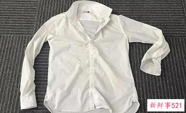 白衬衫上的黄色污渍如何洗干净放冰箱冷冻(浸泡在84消毒液中)