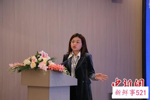 林丹丹作专题讲座。　汪斯敏 摄