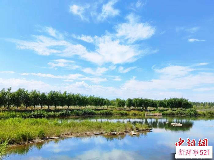 天蓝云白水绿。(资料图) 新疆兵团第四师可克达拉市融媒体中心供图