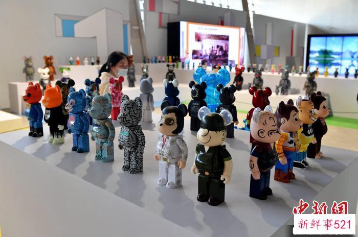BE@RBRICK积木熊收藏展引人注目。　吕明 摄