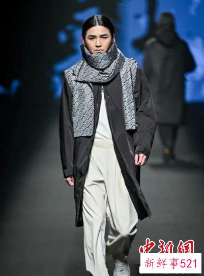 2023广东时装周-春季17日在穗开幕。图为首秀品牌男装展示。　广东省服装协会供图