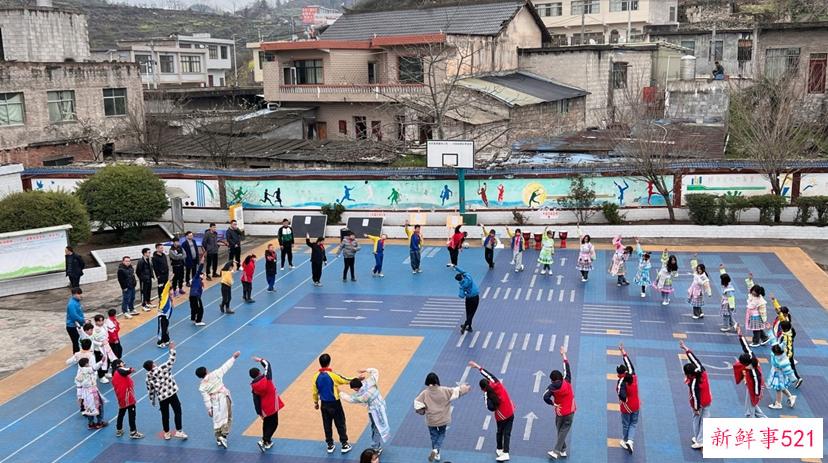 李妮娜携手专家助力，健康科普知识这样被送到基层