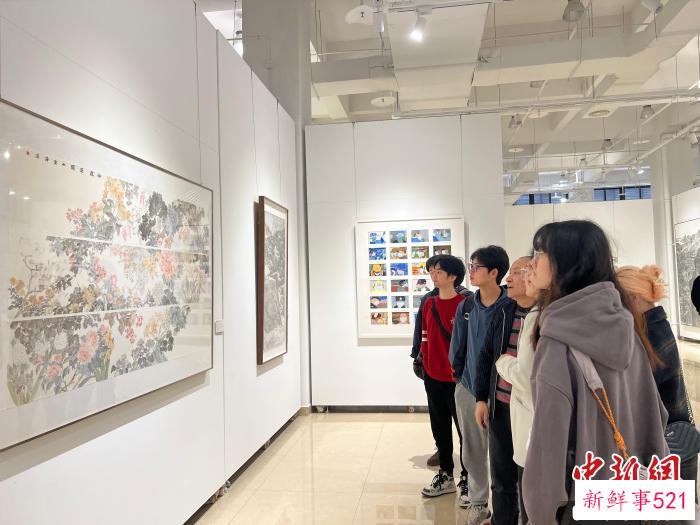 图为全国青年教师中国画学术邀请展现场。　钟旖 摄