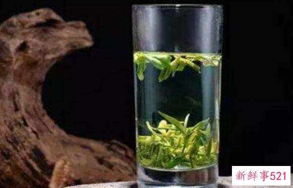 青稞和小麦的区别在于小麦芒的长度不同(小穗数不同)