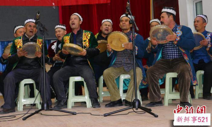 五十一团成立刀郎文化工作室，并请有影响力的刀郎民间艺人教授。　古丽努尔·托合提 摄