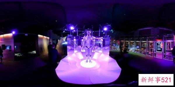 霍金邀请未来人，竟真有未来人穿越过来(神预言)