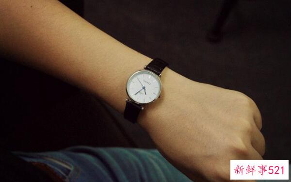 如何清洗手表 用肥皂洗表带(表盘送修理厂清洗)