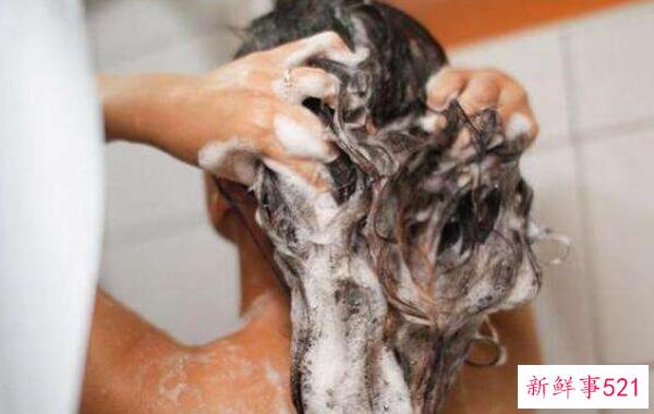 锡纸怎么用？锡纸可以放进微波炉吗(不能放-会损坏微波炉)