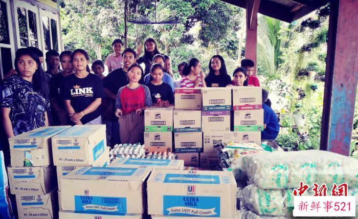 图为受捐赠的孩子们。　徐捷 供图