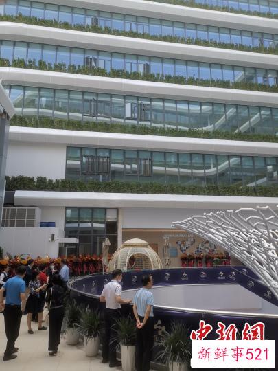 3月18日，梅赛尔医院在海南博鳌乐城国际医疗旅游先行区建成开业。　张茜翼 摄