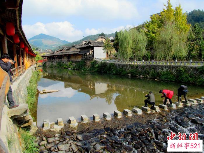 山清水秀的漈下村。　甘叶斌 供图