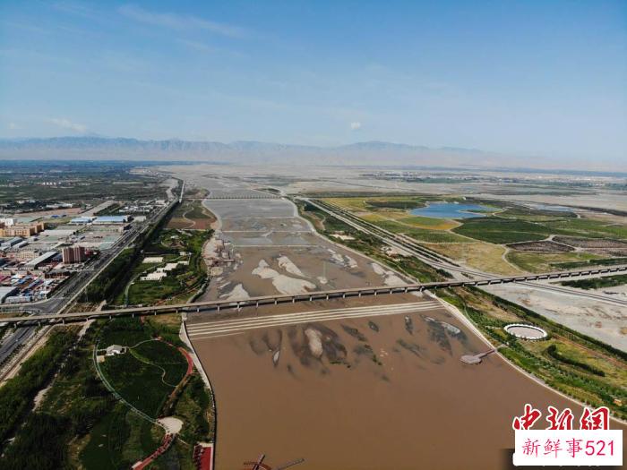 图为甘肃张掖市甘州区黑河河道生态良好。(资料图) 杨艳敏 摄