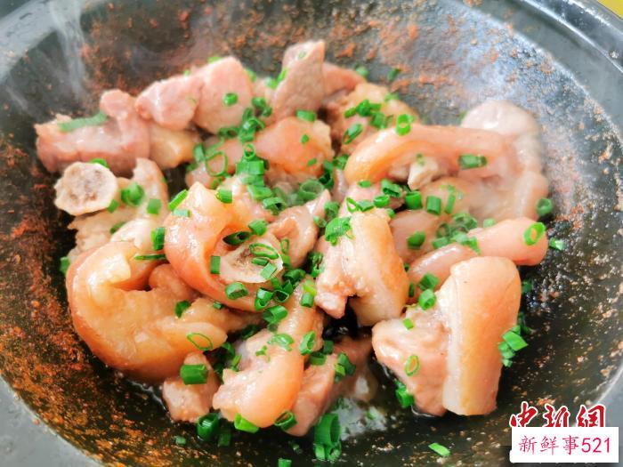 虾酱焗猪手 李晓春 摄