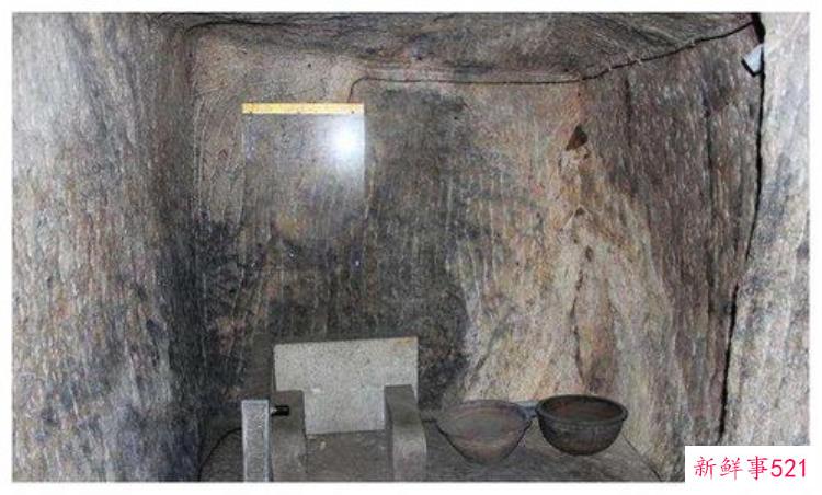 1970年江苏挖出清状元墓却出土两块玻璃专家喊道这是眼镜