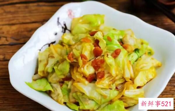 白菜和卷心菜的区别是外观、营养、功效不同