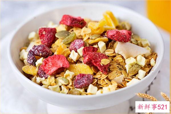 400毫升血多少钱？实际上它的重量是0.84公斤(密度比水高)